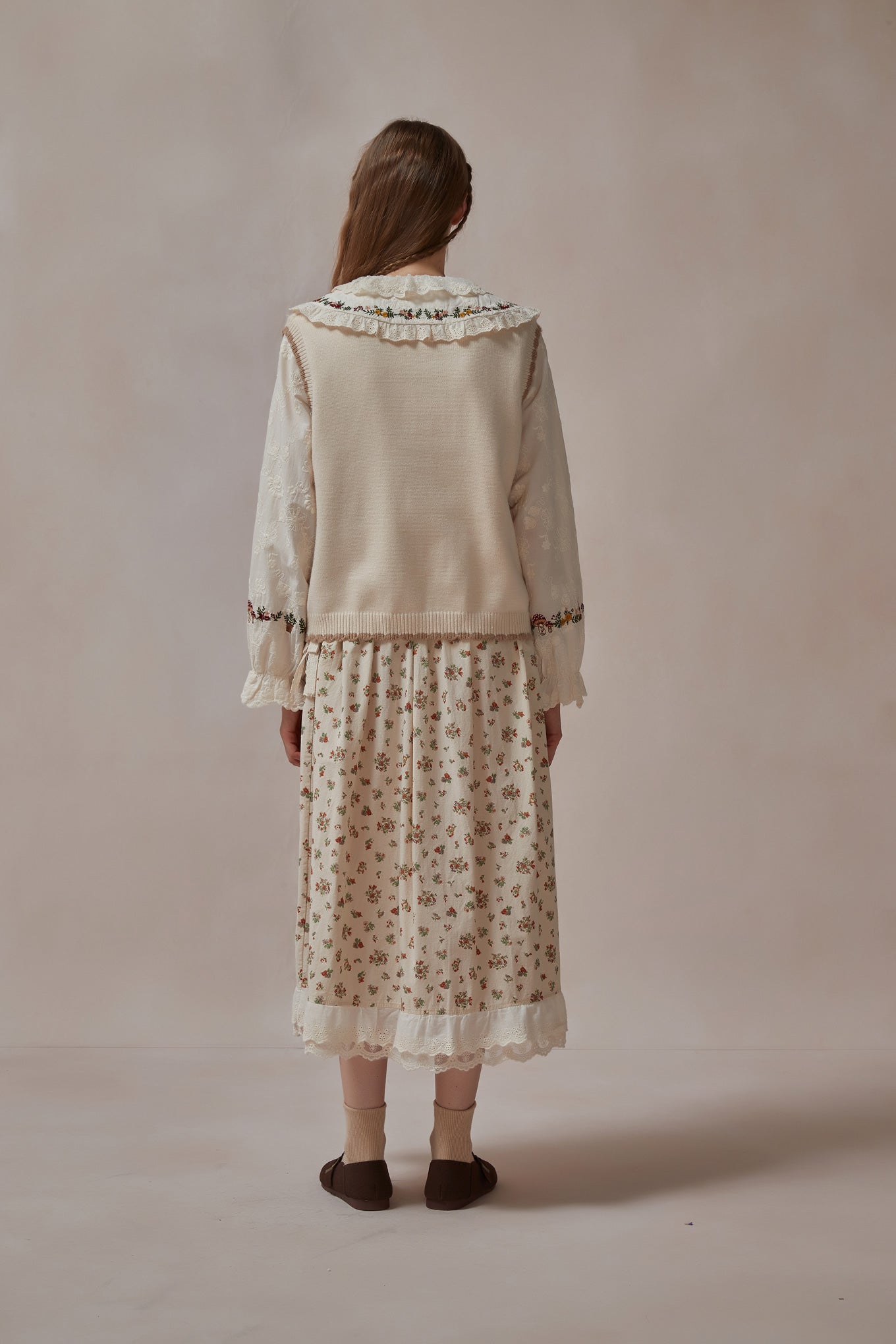 Morigirl Floral White Lace Skirt