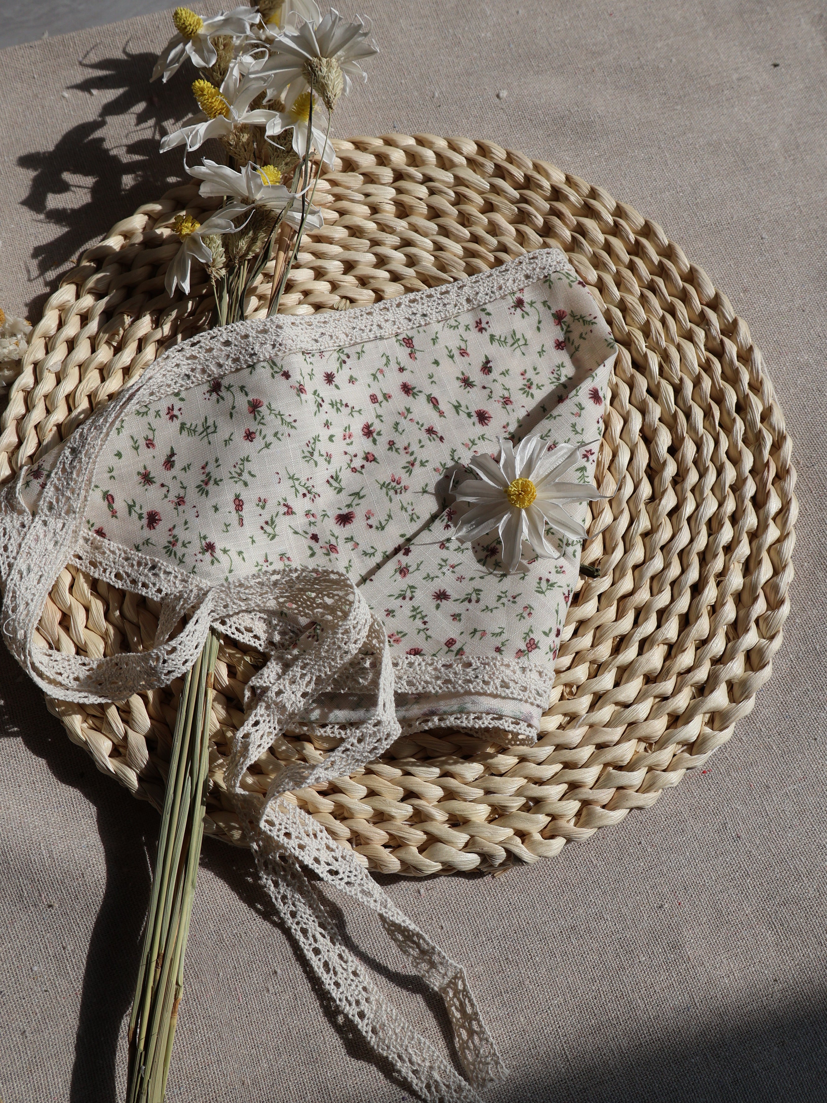 floral kerchief head scarf​