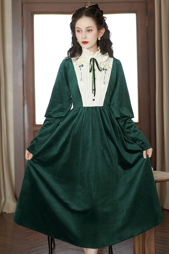 Vintage Green Velvet Dress