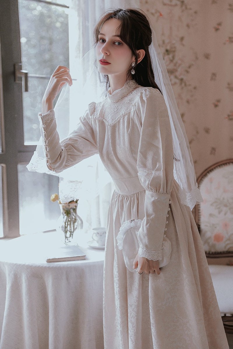 Vintage Style 50s Lace Wedding Dress